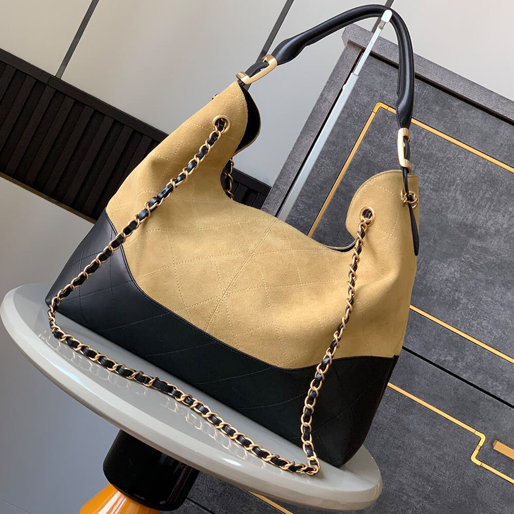 Chanel HOBO on 25 Fashion Show(HIGH-END GRADE)