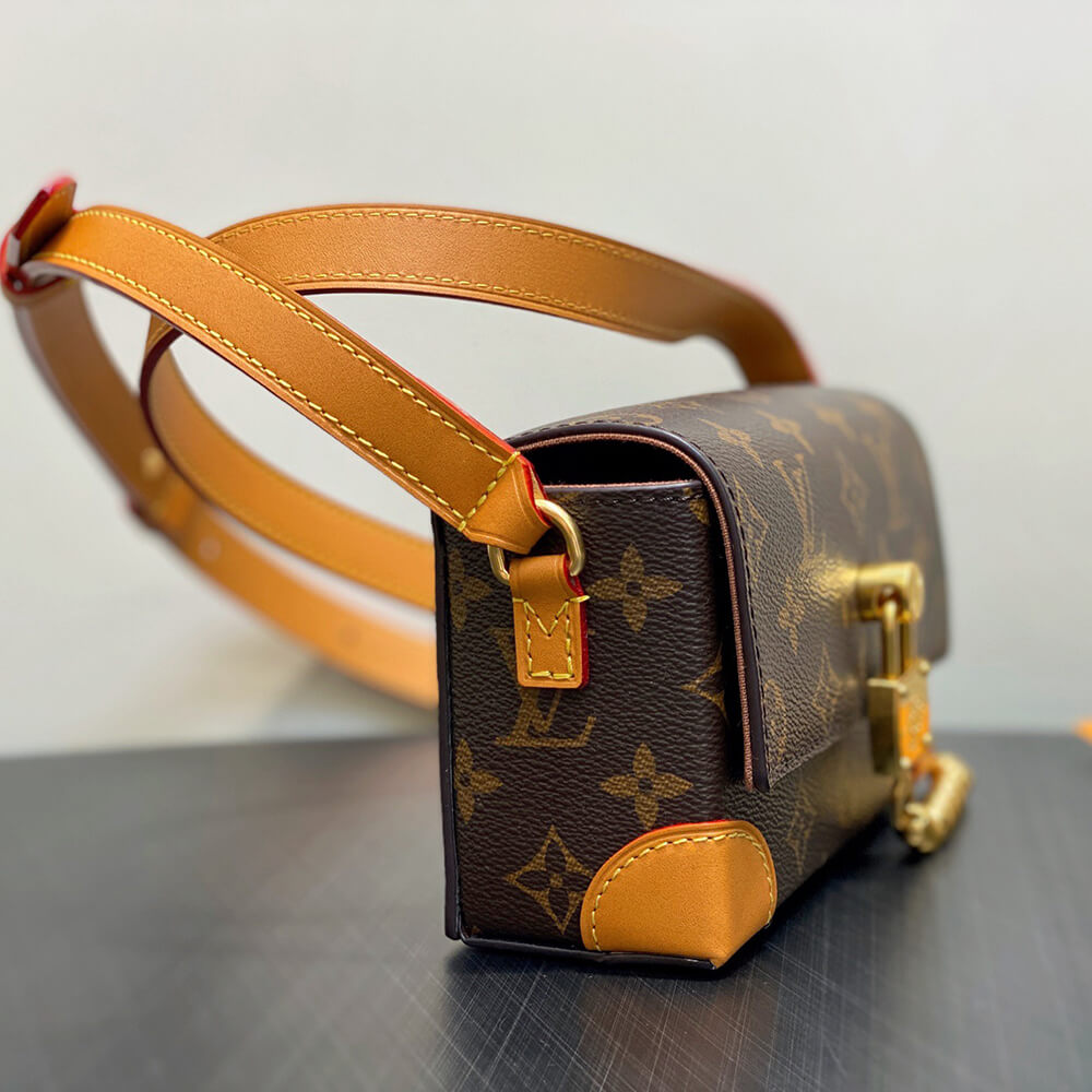 LV Steamer Wearable Wallet