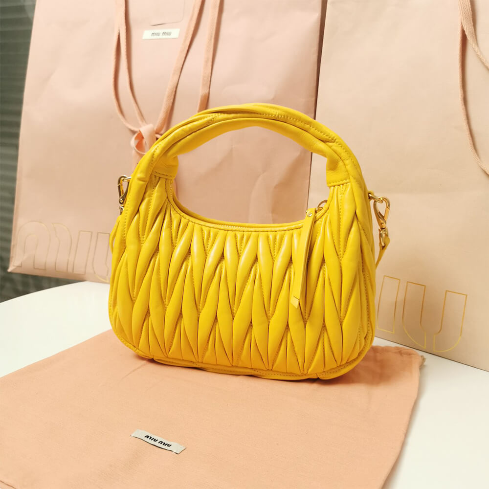 Small Wander matelasse nappa leather hobo bag(HIGH-END GRADE)