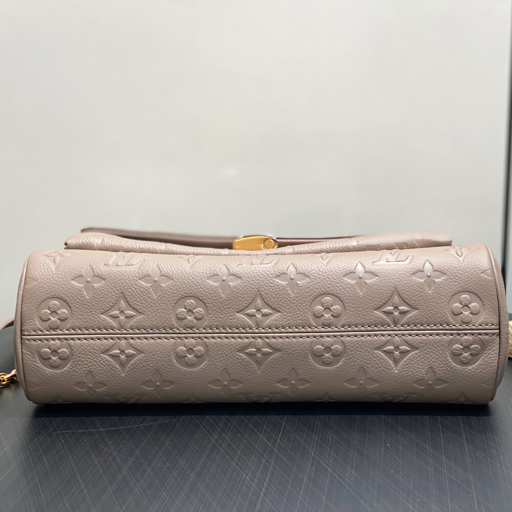 LV Anytime Flap Bag(high-end grade)
