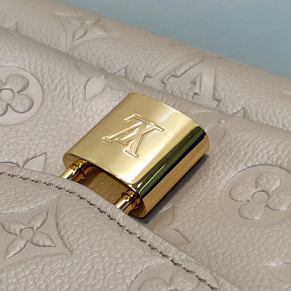 LV Anytime Flap Bag(high-end grade)