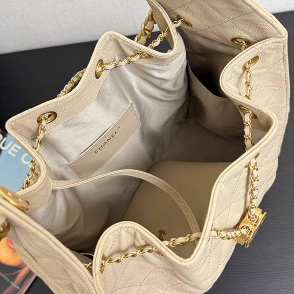 CHANEL 25 Medium Handbag(tax-free grade)
