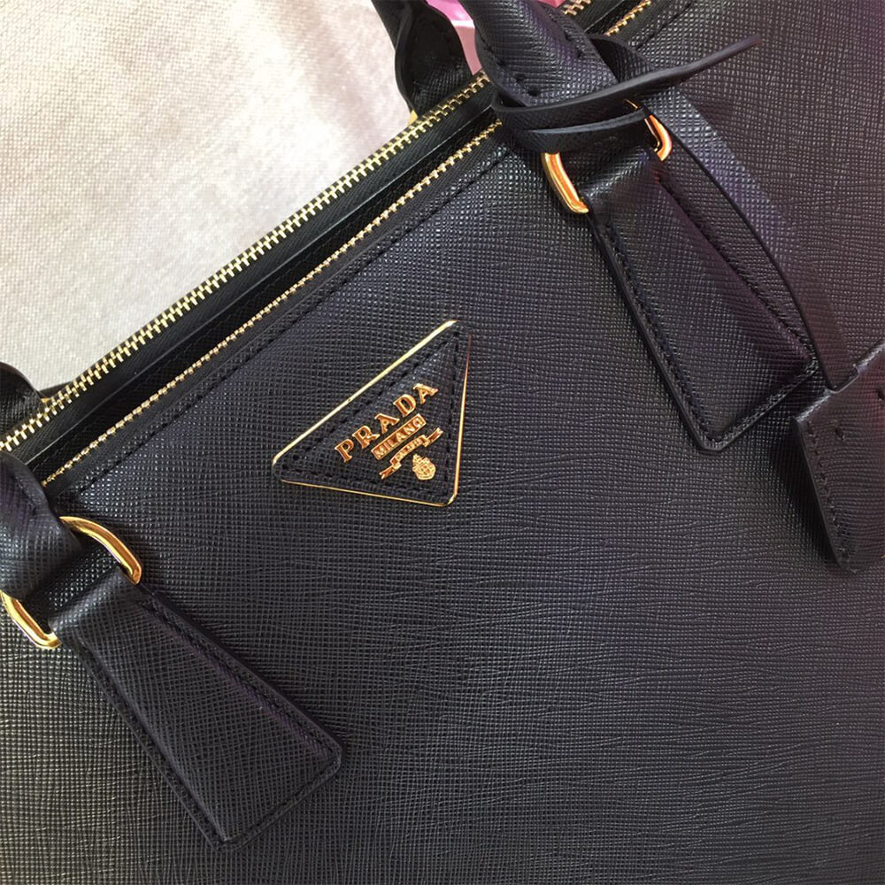 Prada Medium Prada Galleria Saffiano leather bag(HIGH-END GRADE)